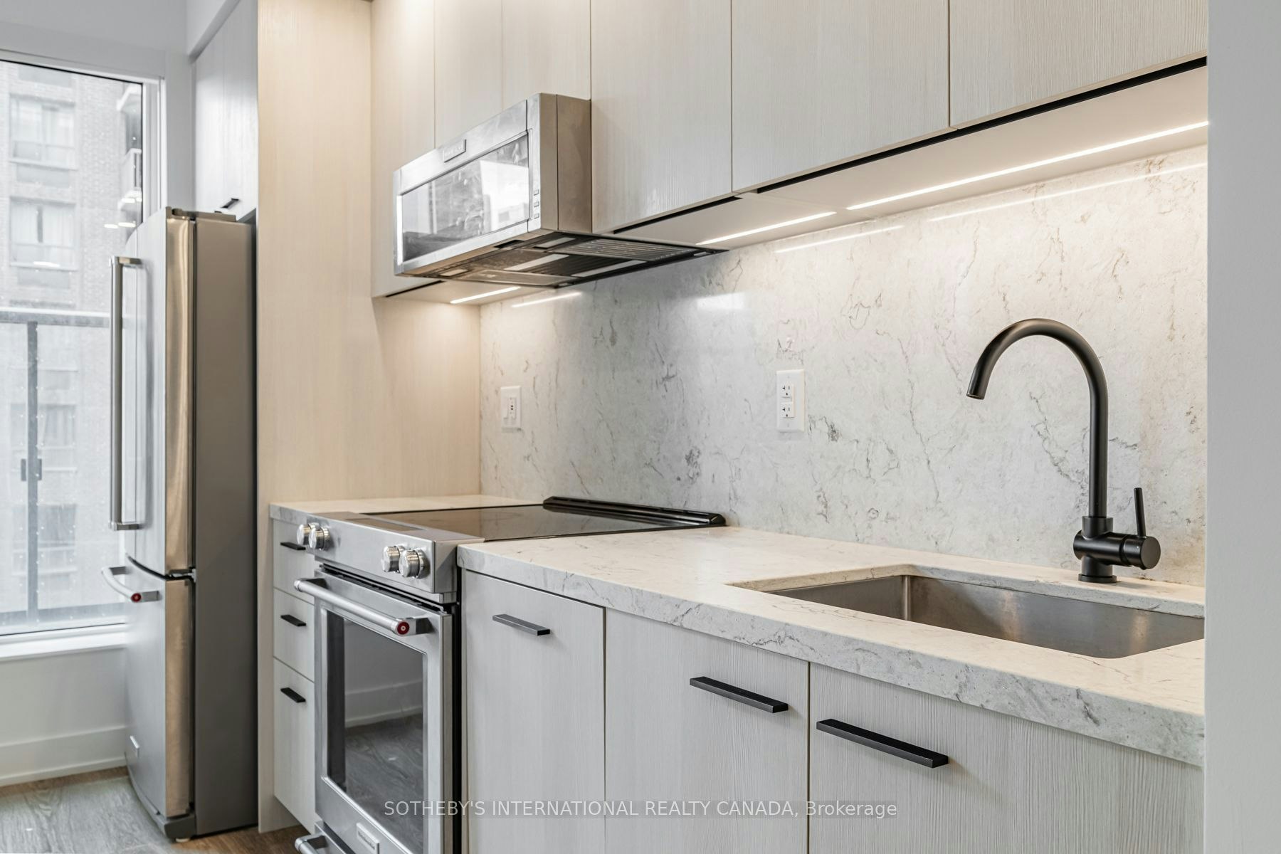 E0201-30 Mutual Street, Toronto, ON, M5B 2A7 - 9