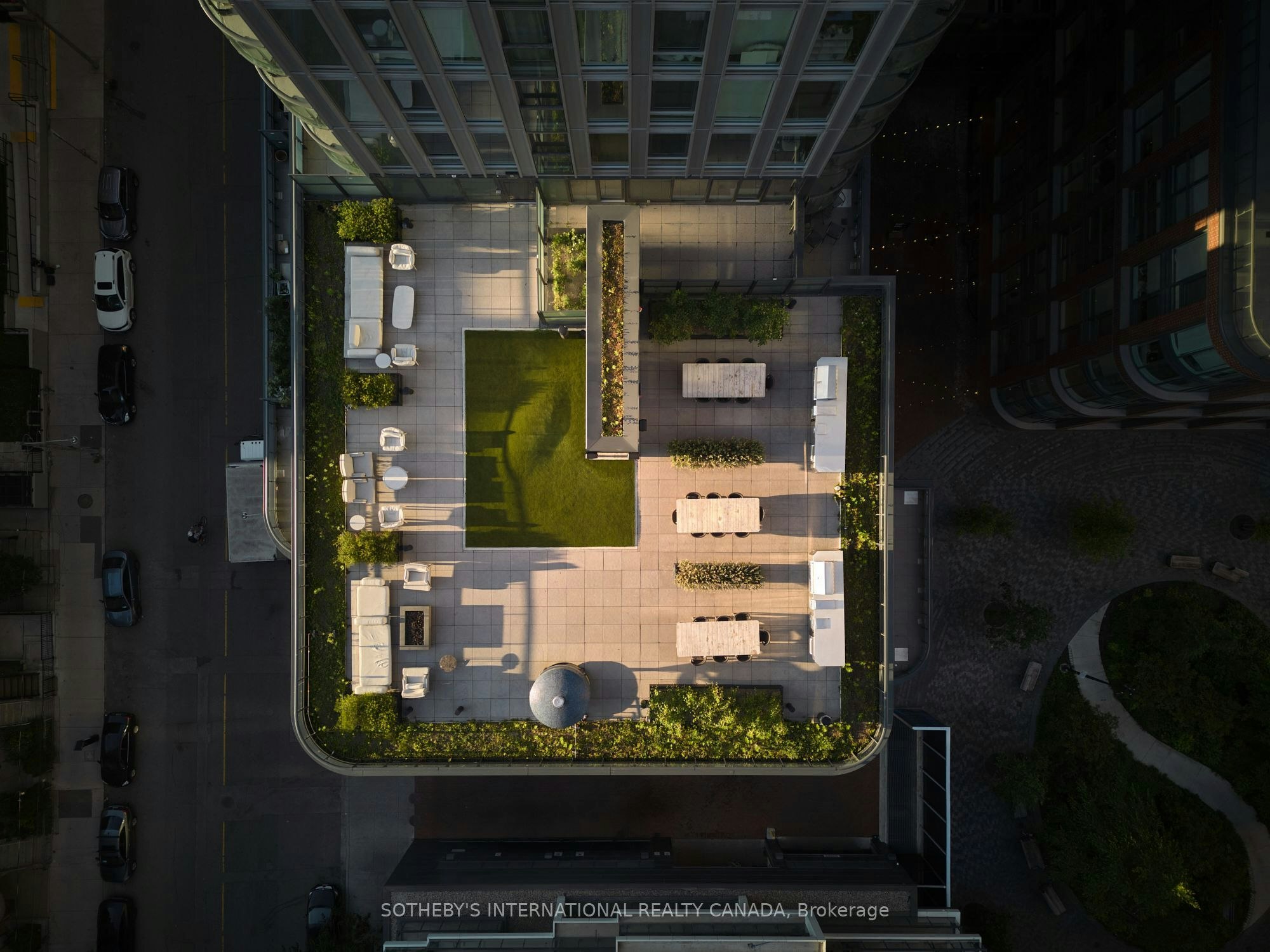E0201-30 Mutual Street, Toronto, ON, M5B 2A7 - 17