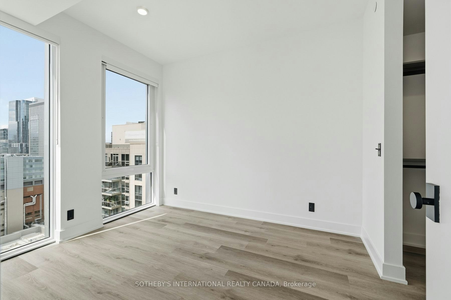 W2806-25 Dalhousie Street, Toronto, ON, M5B 2A5 - 14