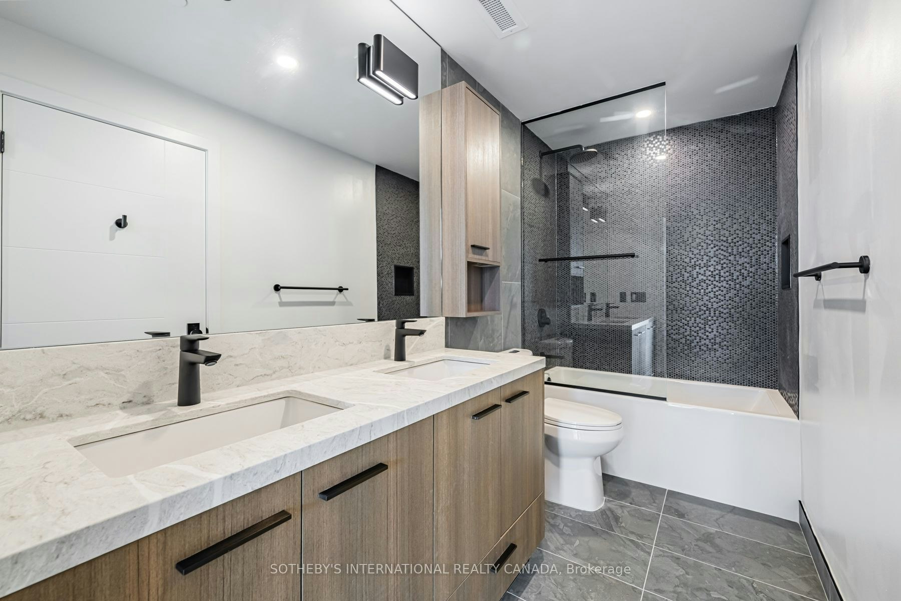 W2806-25 Dalhousie Street, Toronto, ON, M5B 2A5 - 18