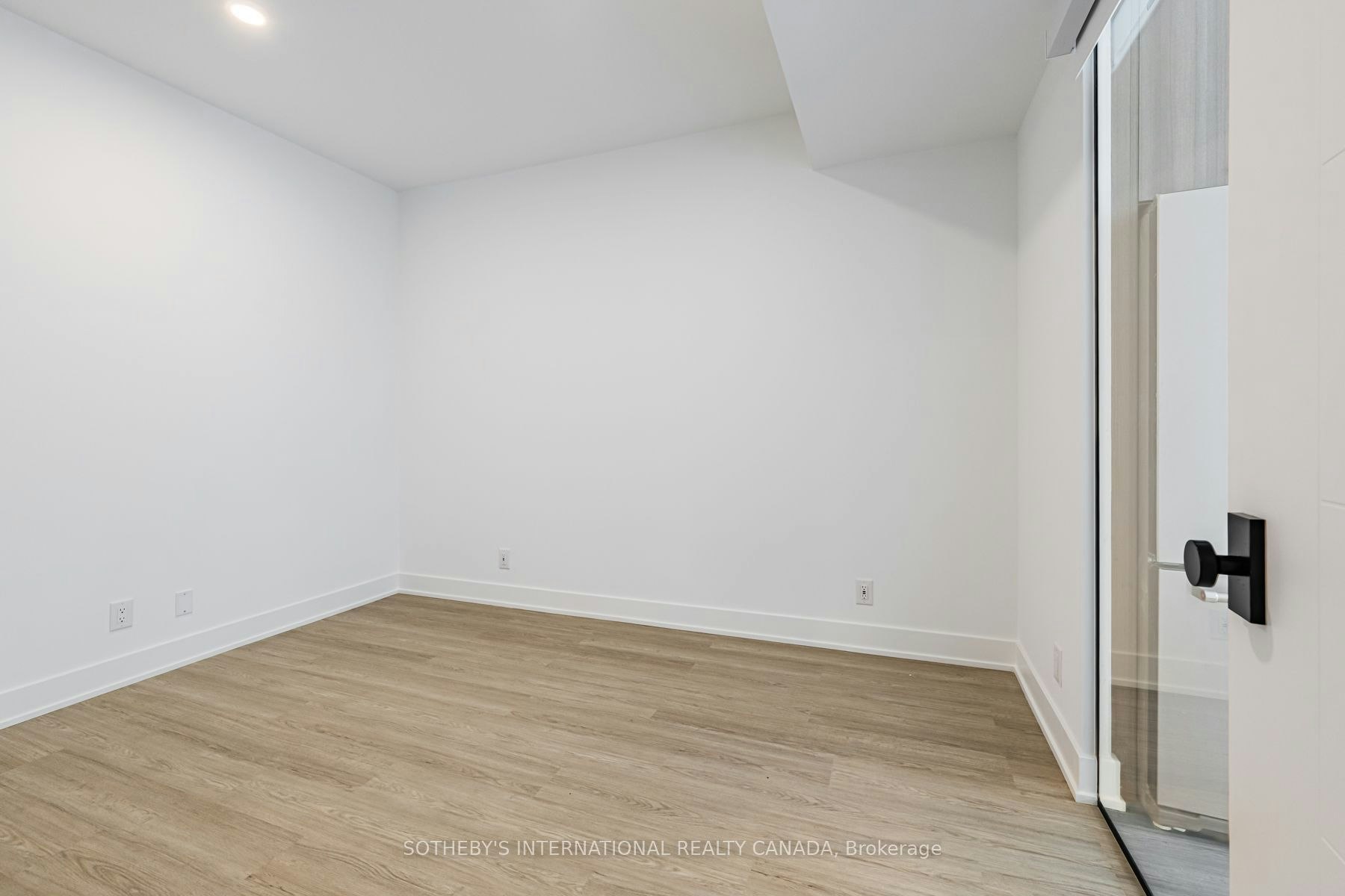 W0602-25 Dalhousie Street, Toronto, ON, M5B 2A5 - 13
