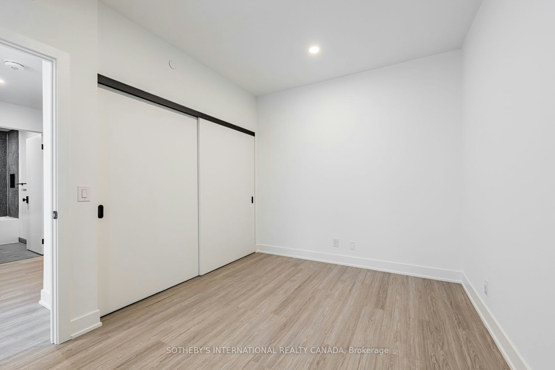 W0602-25 Dalhousie Street, Toronto, ON, M5B 2A5 - 15