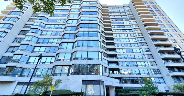 212-1121 Steeles Avenue W, Vaughan, ON, M2R 3W7