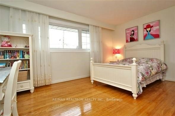19 Appian Drive, Toronto, ON, M2J 2P7 - 15