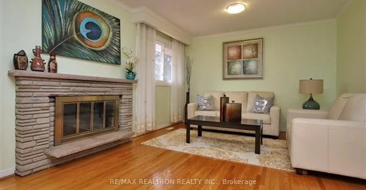 19 Appian Drive, Toronto, ON, M2J 2P7 - 8