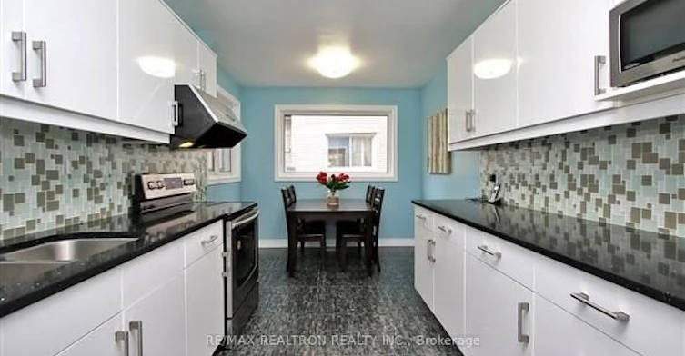19 Appian Drive, Toronto, ON, M2J 2P7 - 6