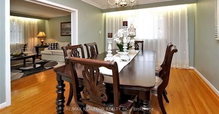 19 Appian Drive, Toronto, ON, M2J 2P7 - 4