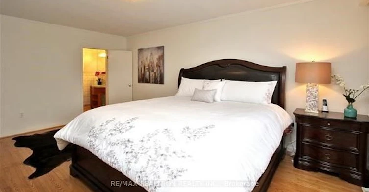 19 Appian Drive, Toronto, ON, M2J 2P7 - 11