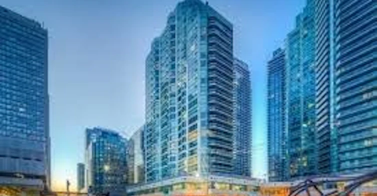 2405-10 Queens Quay W, Toronto, ON, M5J 2R9 - 2