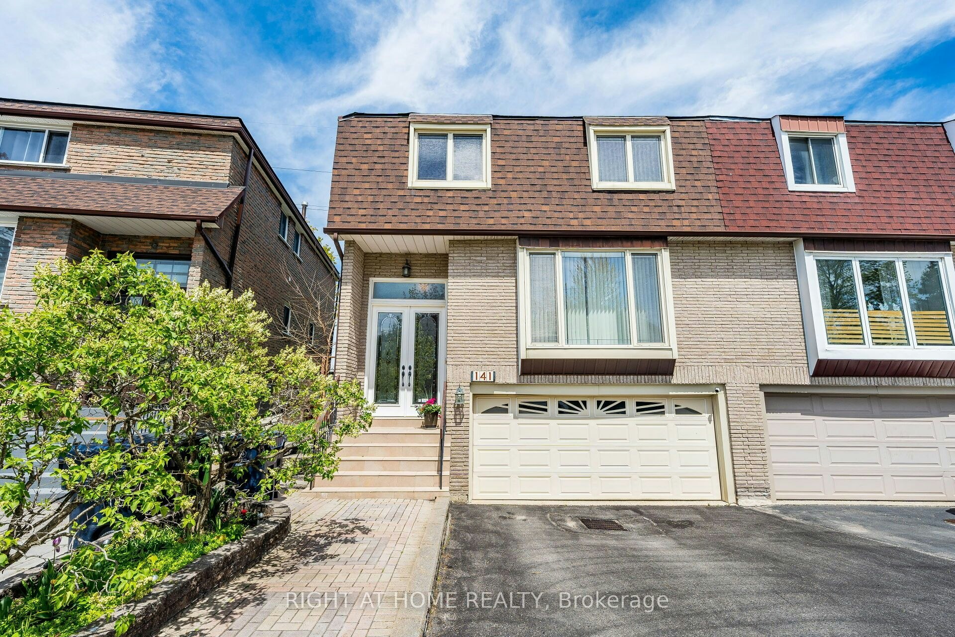141 Dollery Court, Toronto, ON, M2R 3N9