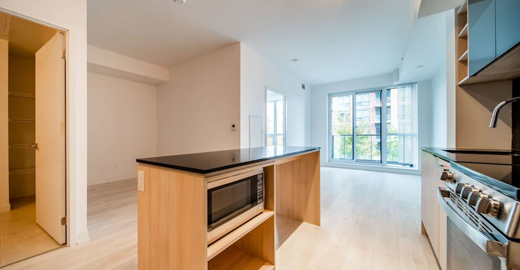 837-31 Tippett Road, Toronto, ON, M3H 0C8 - 5