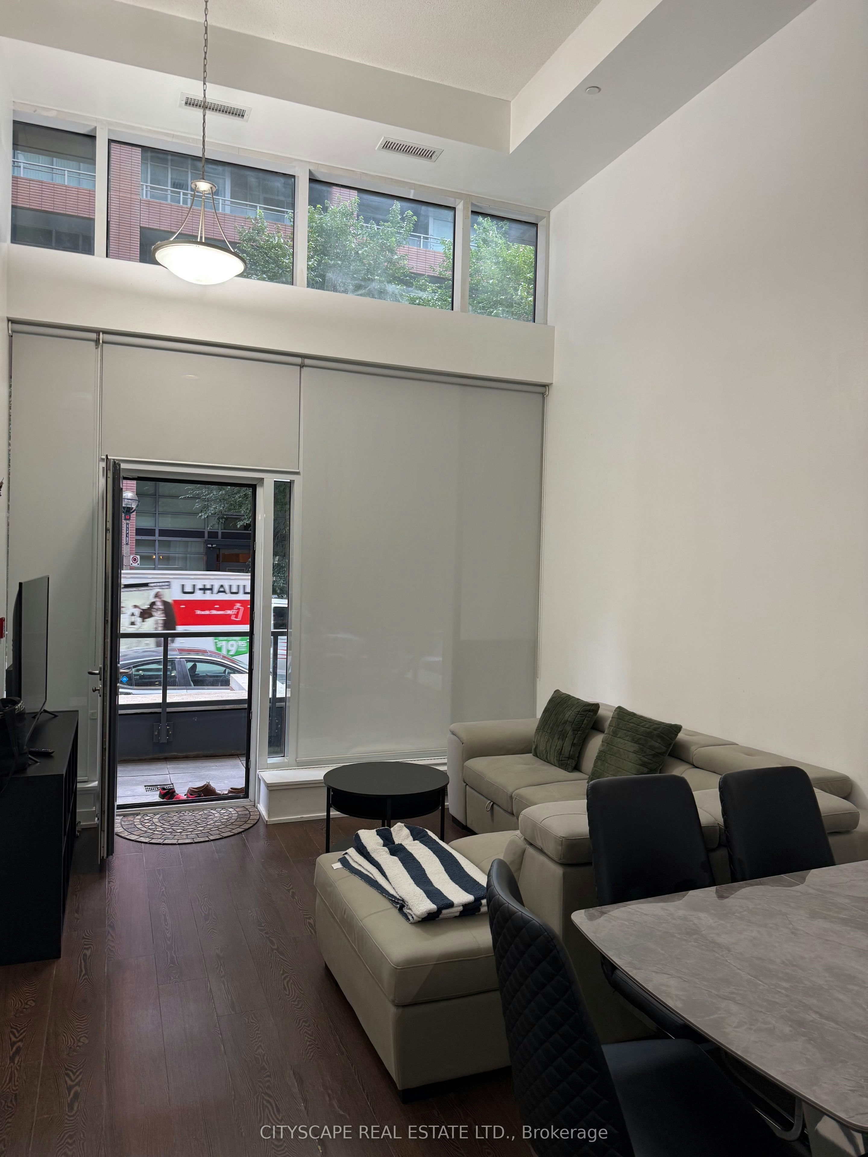 Th03-20 Bruyeres Mews, Toronto, ON, M5V 0G8 - 9