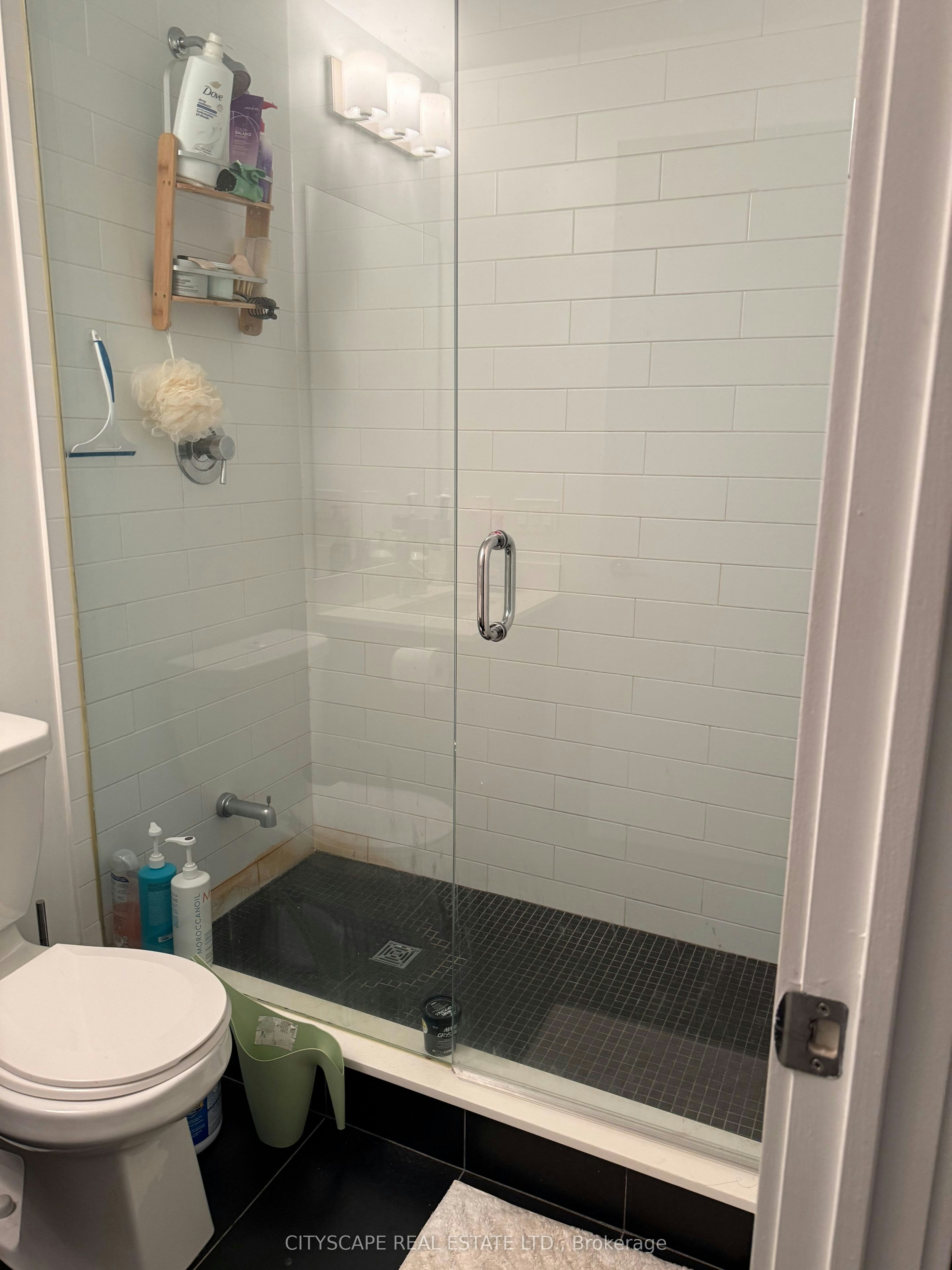Th03-20 Bruyeres Mews, Toronto, ON, M5V 0G8 - 18