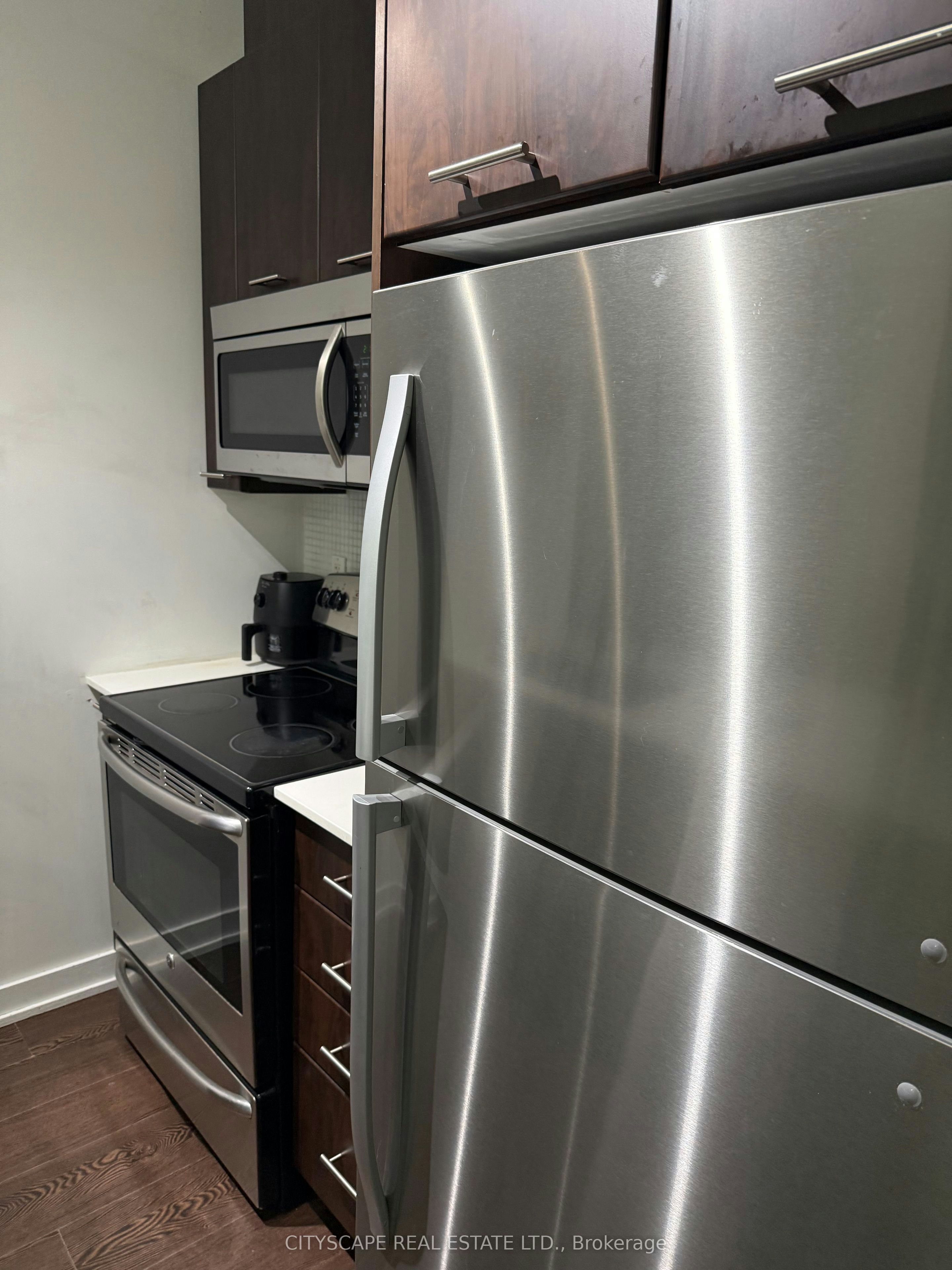 Th03-20 Bruyeres Mews, Toronto, ON, M5V 0G8 - 30