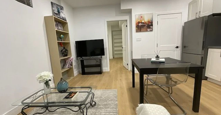 Unit # 1-674 Manning Avenue, Toronto, ON, M6G 2W4 - 22