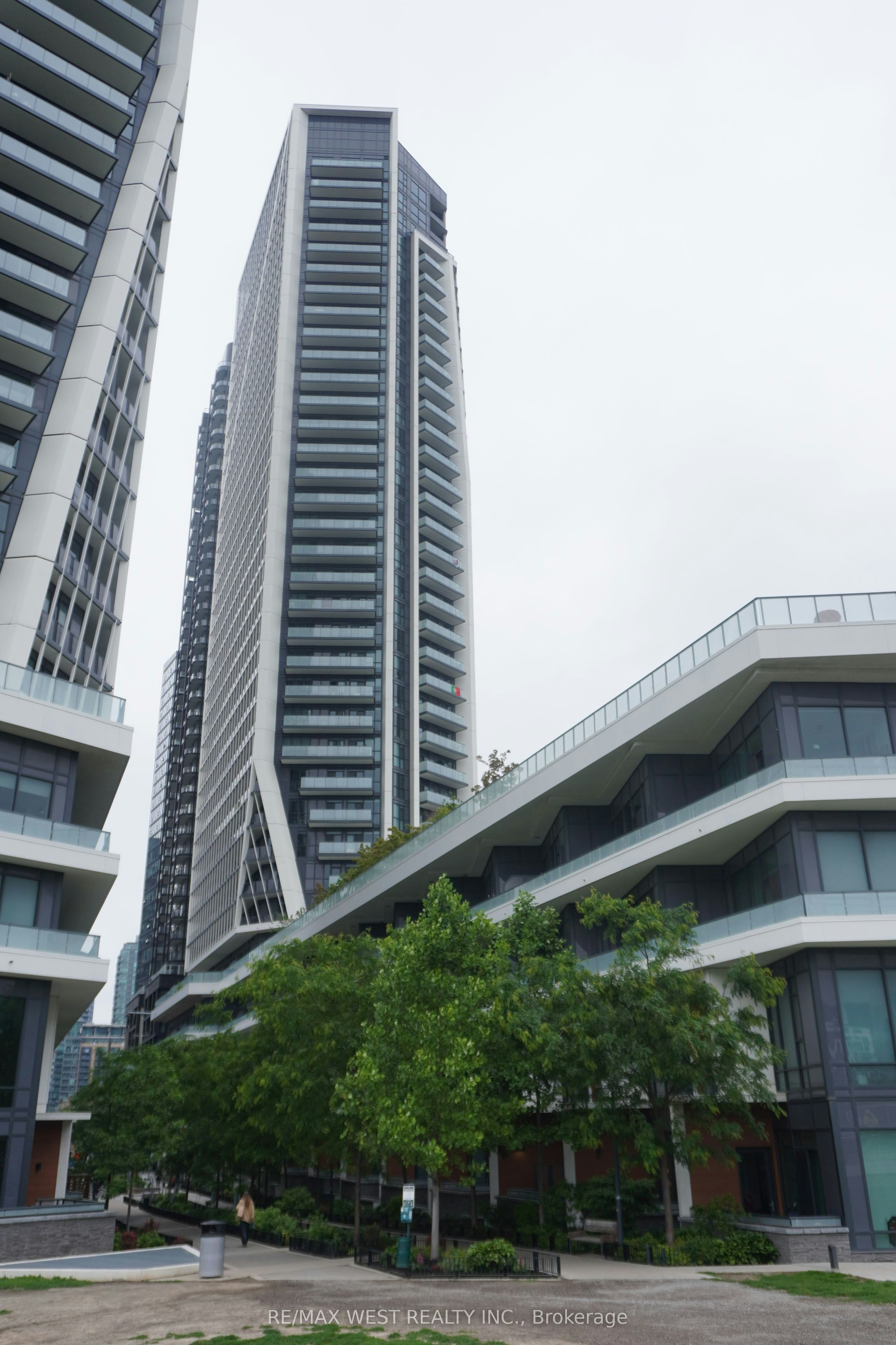 1411-50 Ordnance Street, Toronto, ON, M6K 1A2 - 2
