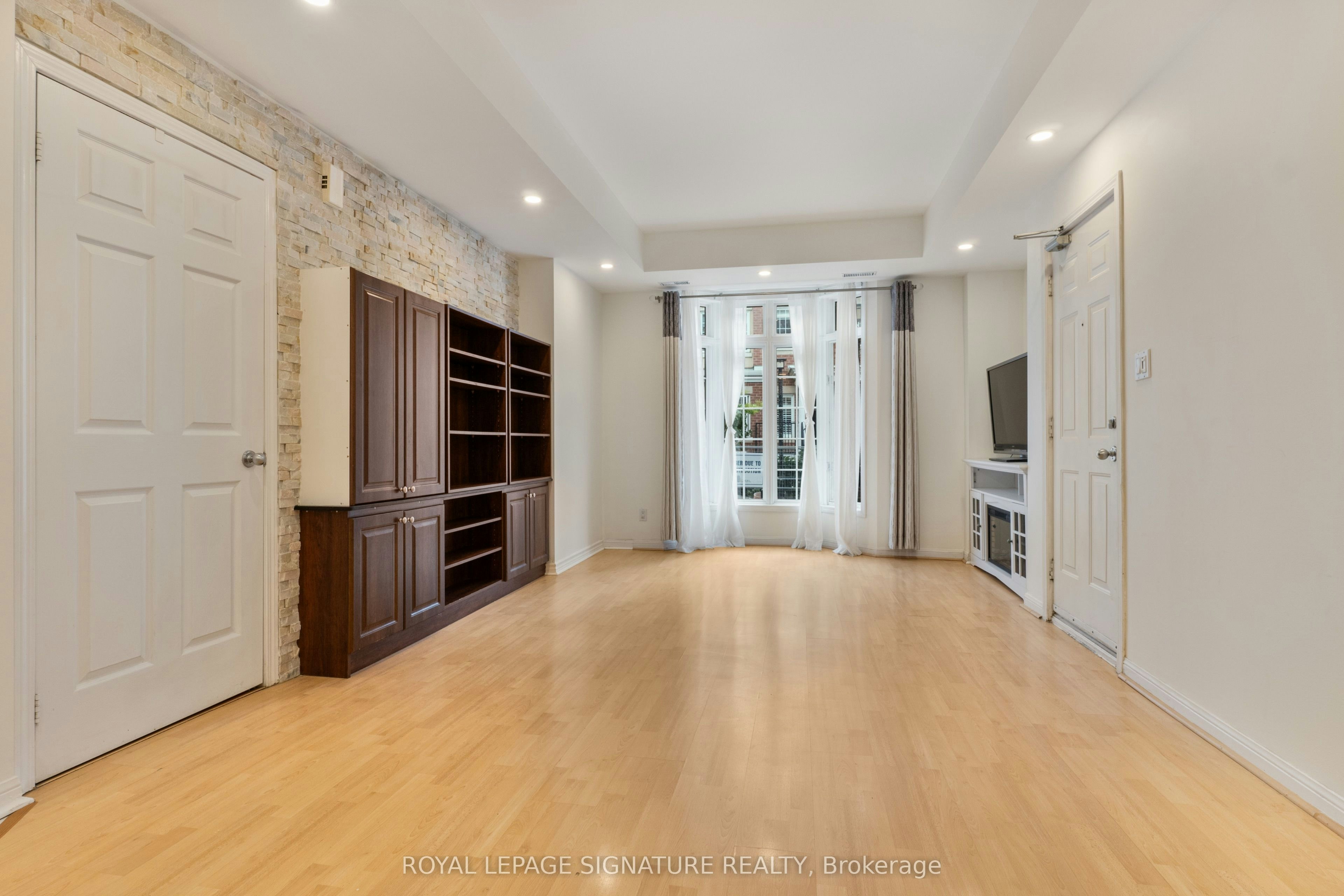 8-11 Niagara Street, Toronto, ON, M5V 3N9 - 6