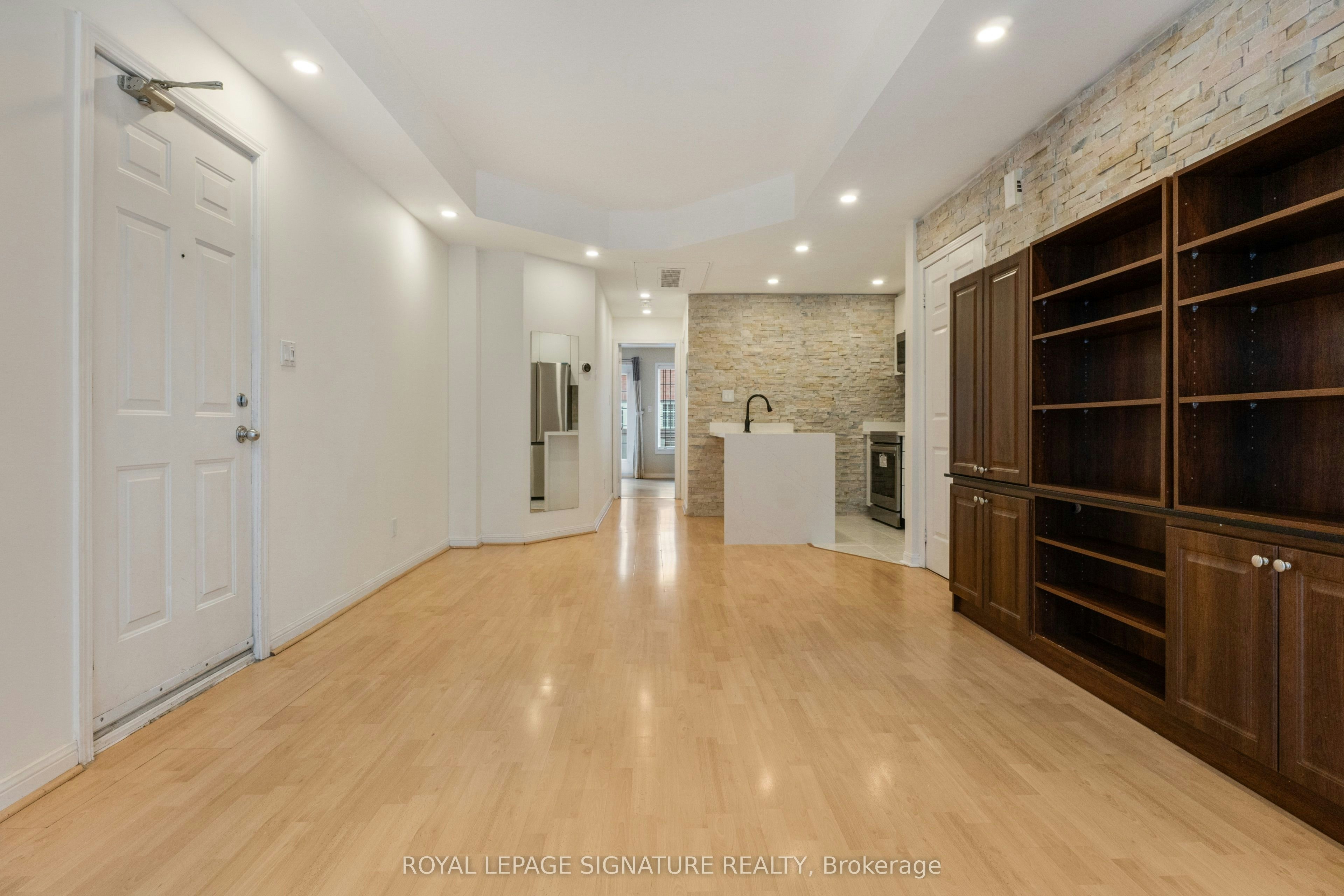 8-11 Niagara Street, Toronto, ON, M5V 3N9 - 4