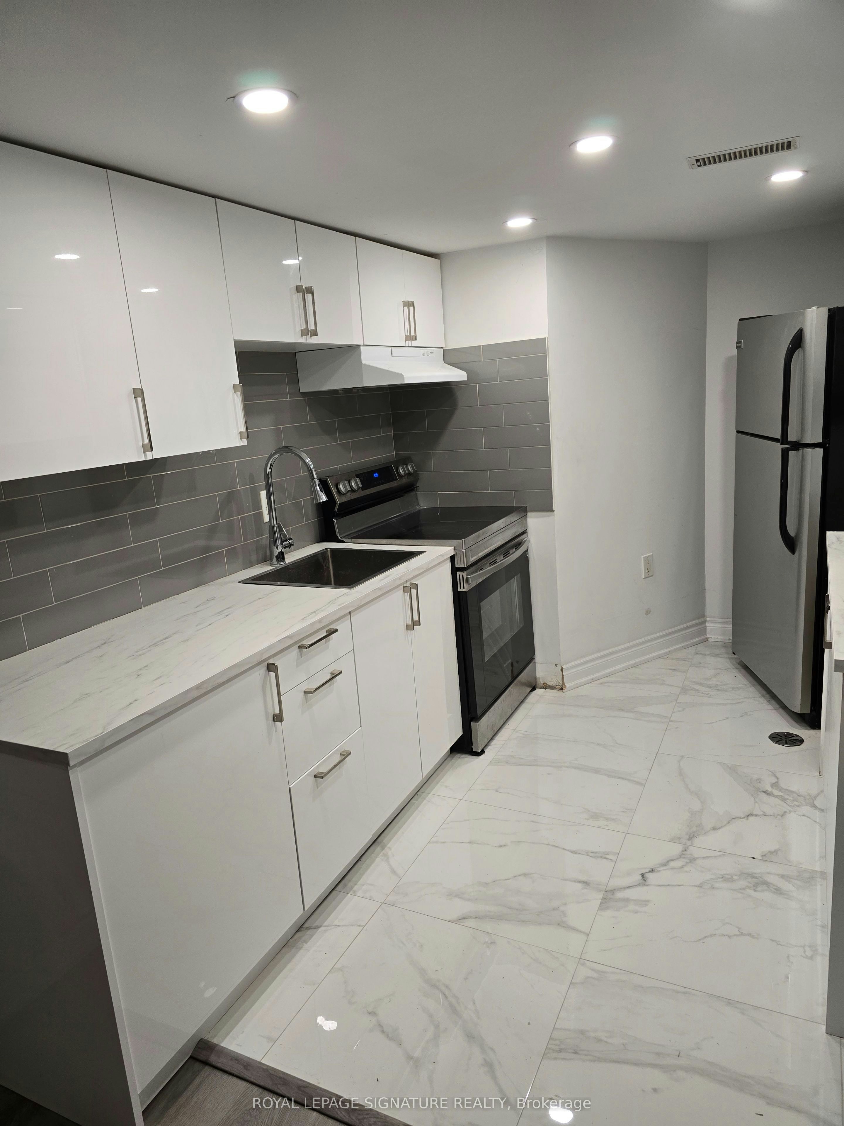 Lower Floor-17 Pleasant Avenue, Toronto, ON, M2M 1L8 - 5