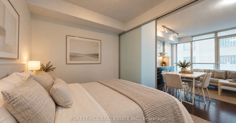 1109-770 Bay Street, Toronto, ON, M5G 0A6 - 11