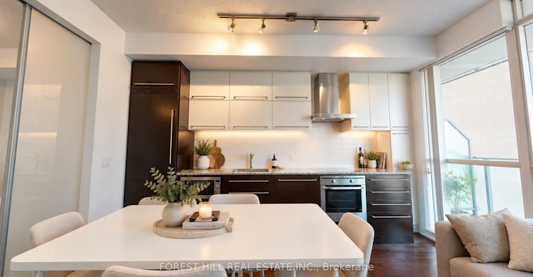 1109-770 Bay Street, Toronto, ON, M5G 0A6 - 8