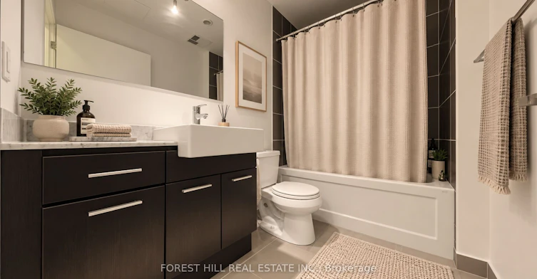 1109-770 Bay Street, Toronto, ON, M5G 0A6 - 12