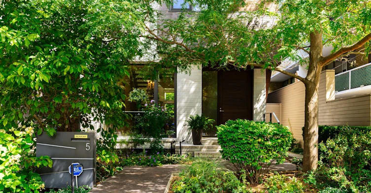 5 Relmar Road, Toronto, ON, M5P 2Y4