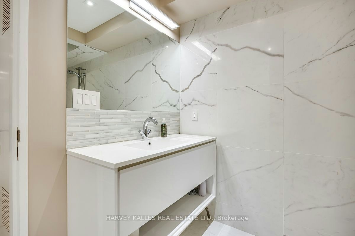 5 Relmar Road, Toronto, ON, M5P 2Y4 - 41