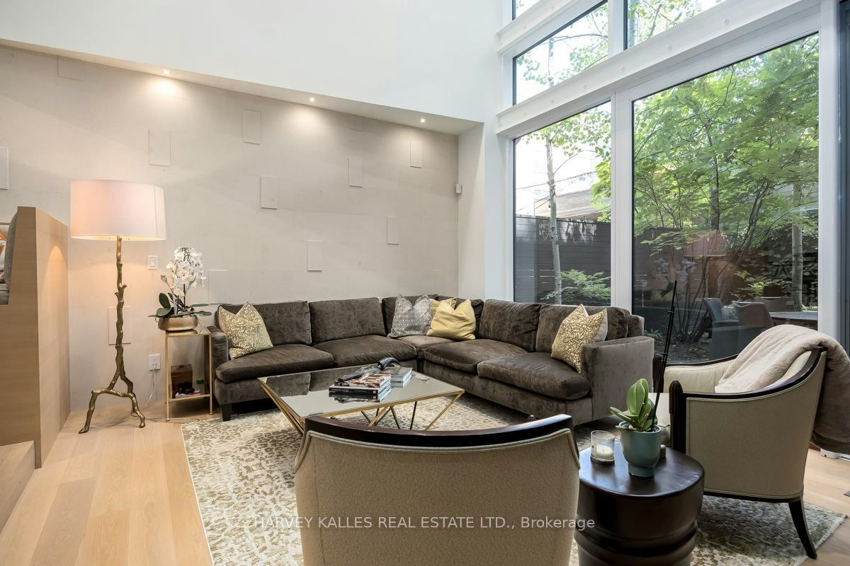 5 Relmar Road, Toronto, ON, M5P 2Y4 - 10