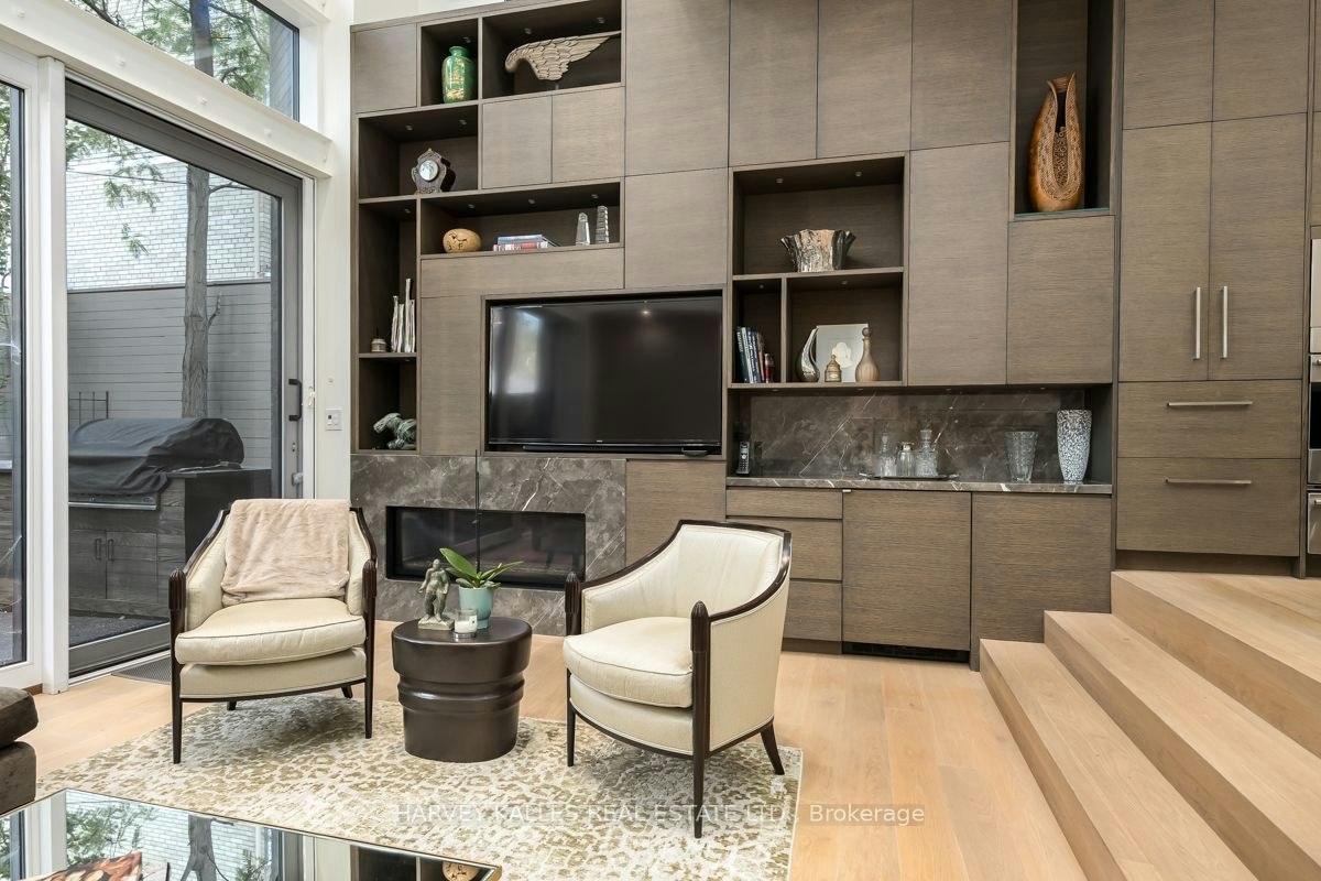5 Relmar Road, Toronto, ON, M5P 2Y4 - 11