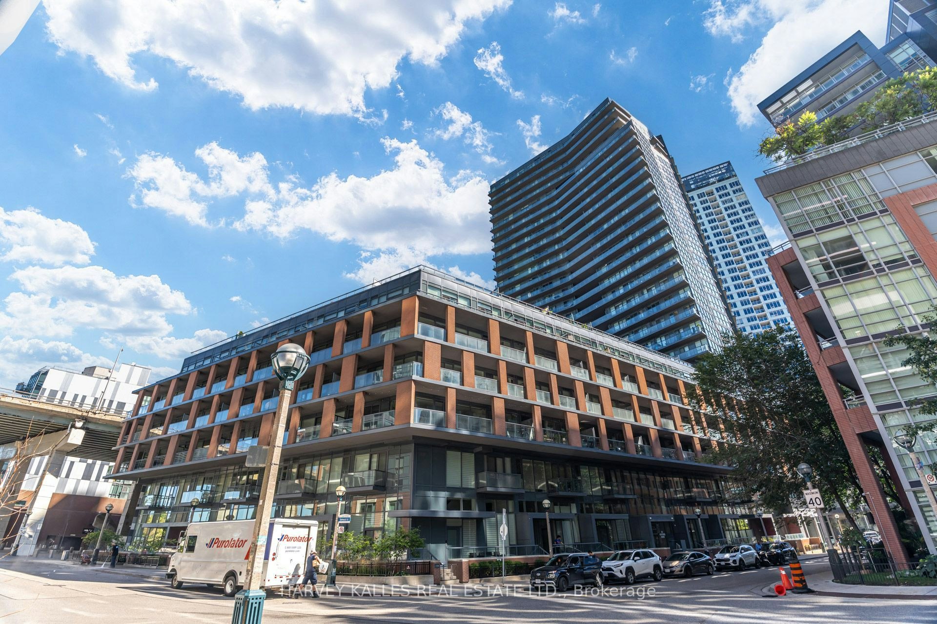 615-20 Bruyeres Mews, Toronto, ON, M5V 0G8