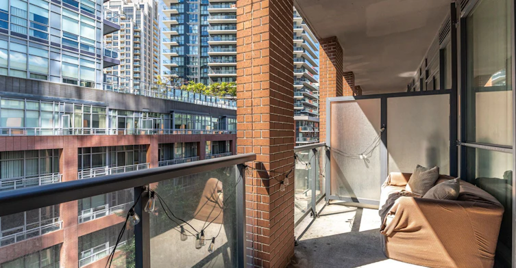 615-20 Bruyeres Mews, Toronto, ON, M5V 0G8 - 24