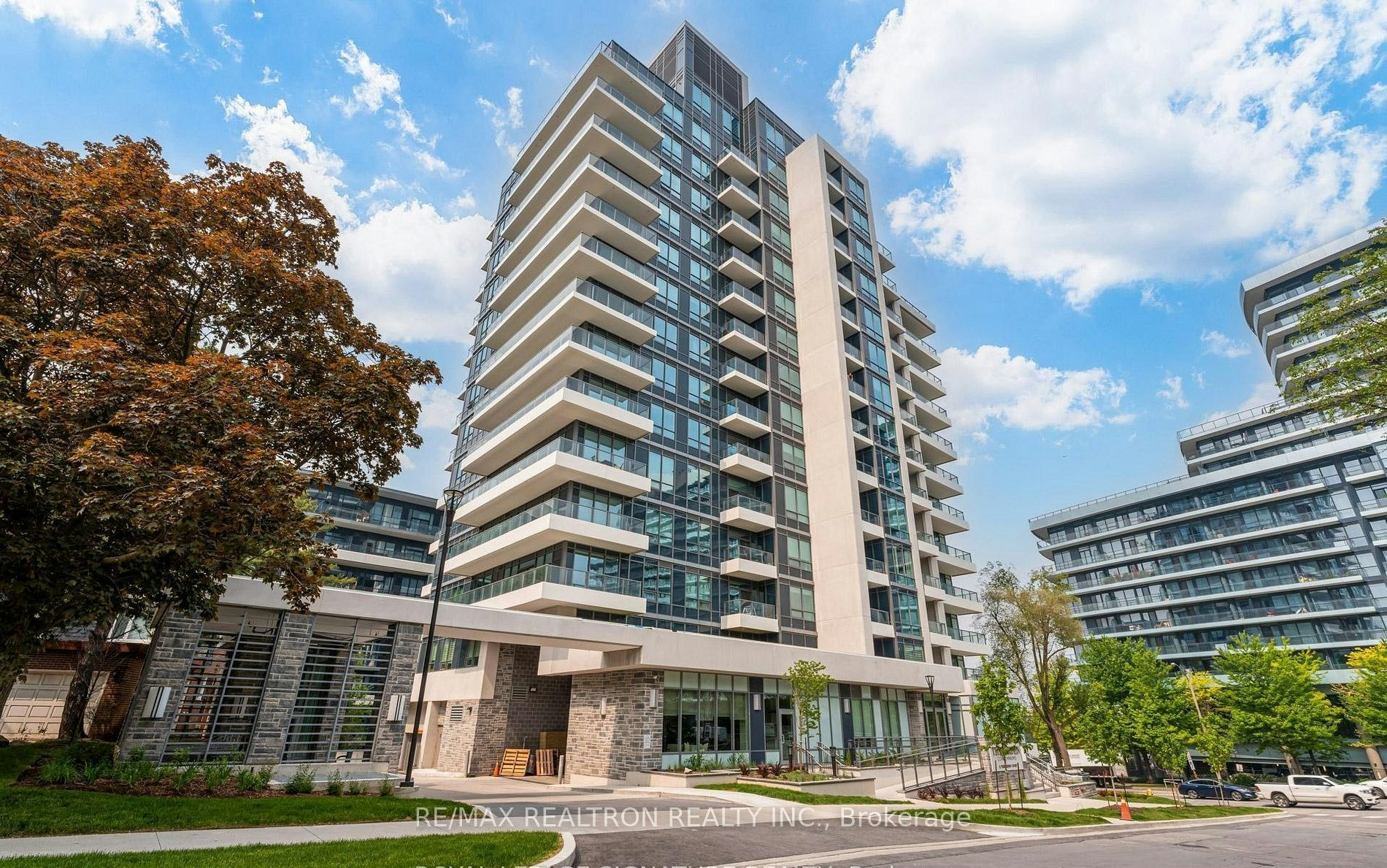 902-2 Teagarden Court, Toronto, ON, M2N 0L6