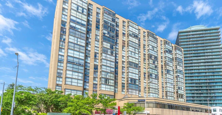 807-5460 Yonge Street, Toronto, ON, M2N 6J4