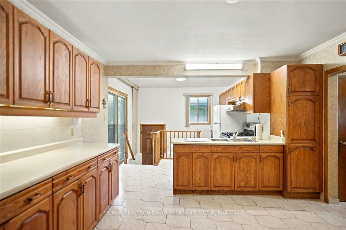 44 Kennard Avenue - 2