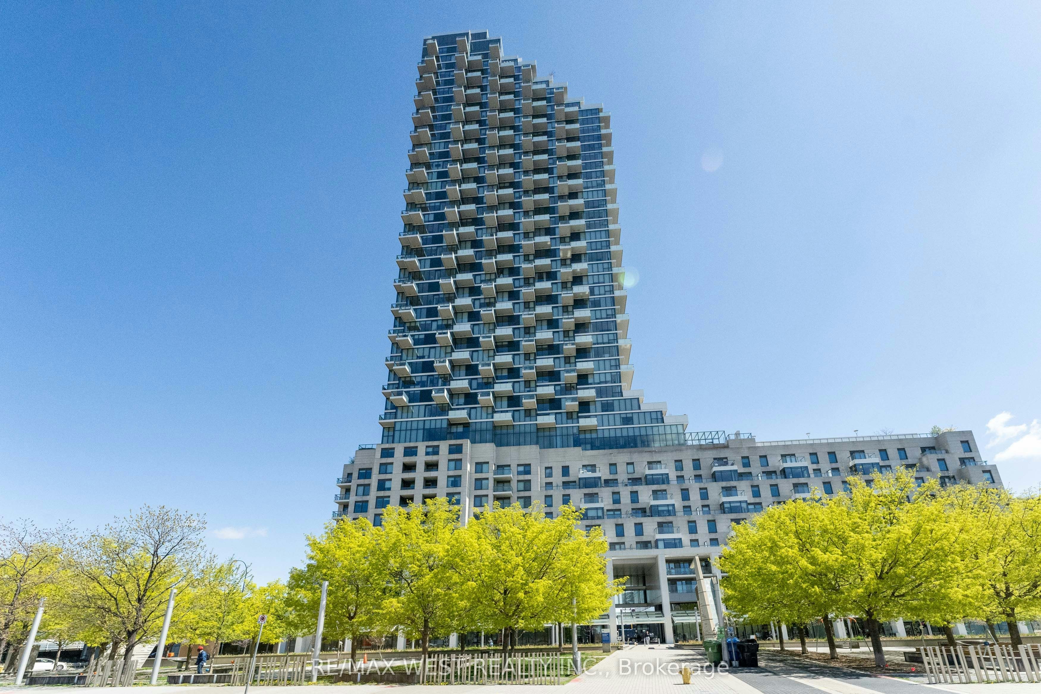 2002-16 Bonnycastle Street, Toronto, ON, M5A 3T7