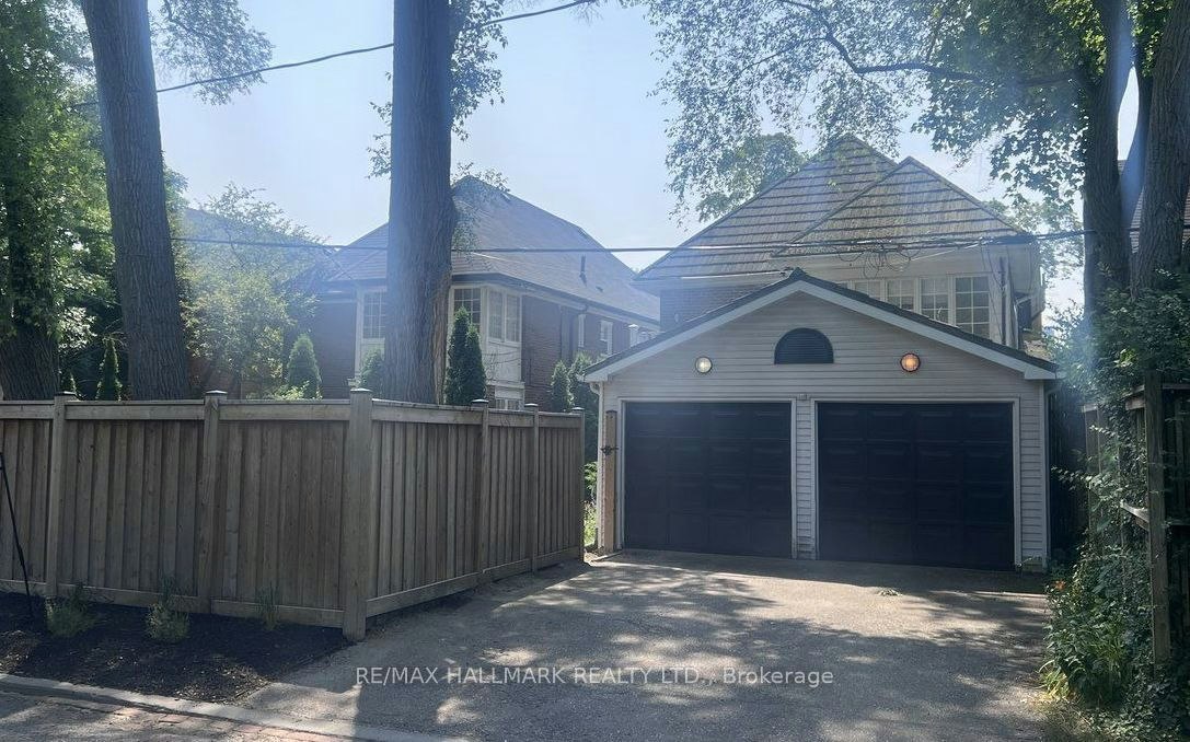 36 Whitehall Road, Toronto, ON, M4W 2C6 - 11