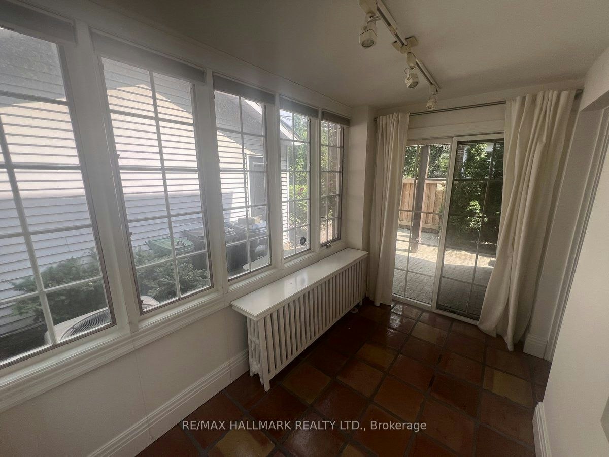 36 Whitehall Road, Toronto, ON, M4W 2C6 - 8