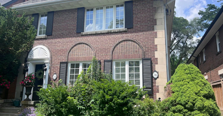 36 Whitehall Road, Toronto, ON, M4W 2C6
