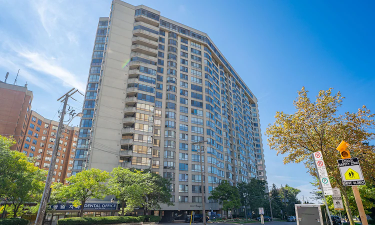 304-5444 Yonge Street
