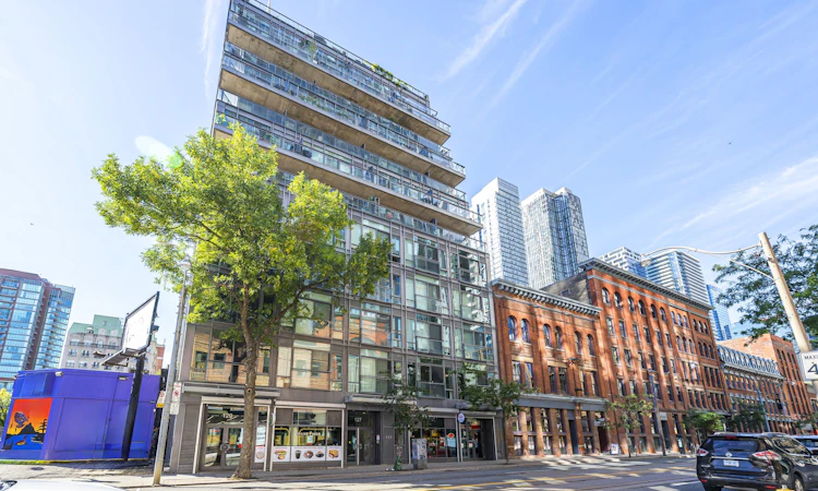 405-127 Queen Street E