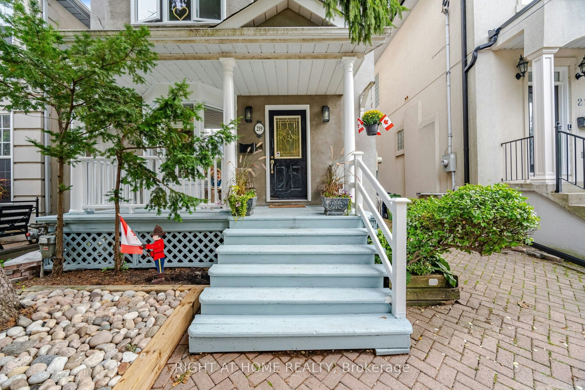 219 Broadway Avenue, Toronto, ON, M4P 1W1
