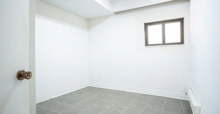 Basement-399 Lawrence Avenue W, Toronto, ON, M5M 1C1 - 12