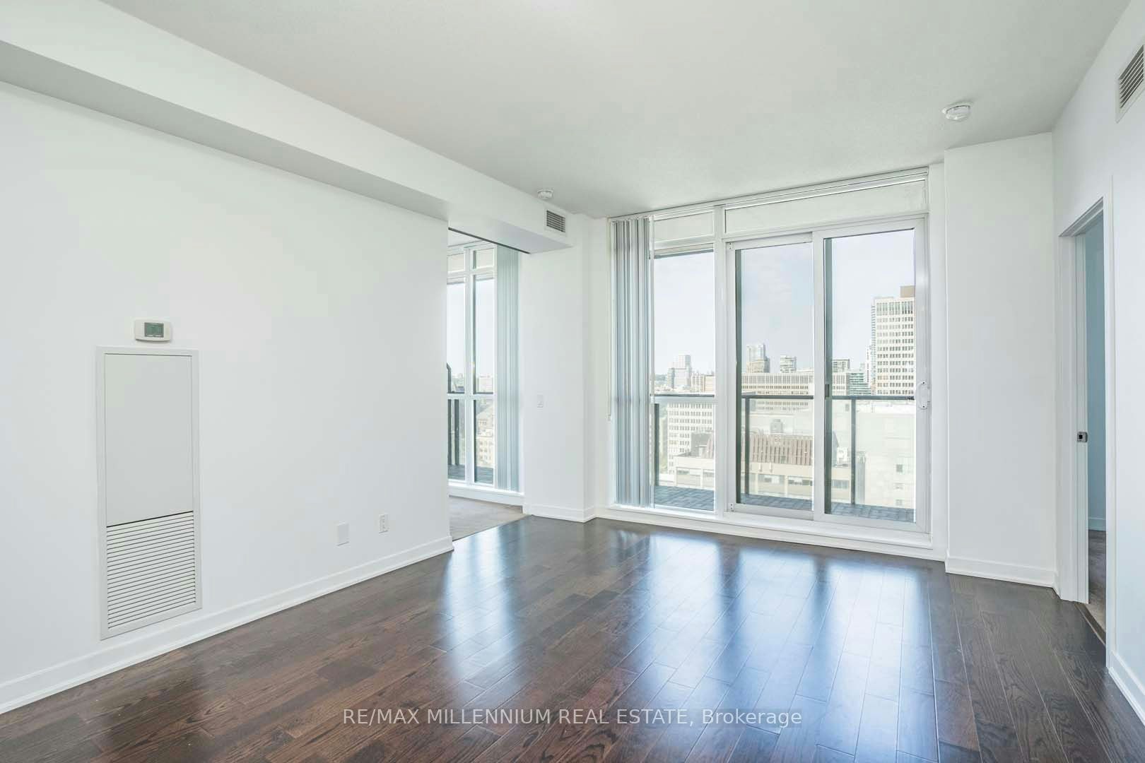 2212-770 Bay Street, Toronto, ON, M5G 0A6 - 22
