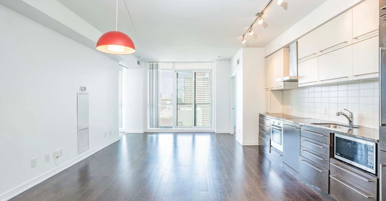 2212-770 Bay Street, Toronto, ON, M5G 0A6 - 2