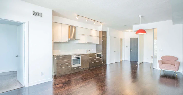 2212-770 Bay Street, Toronto, ON, M5G 0A6 - 21