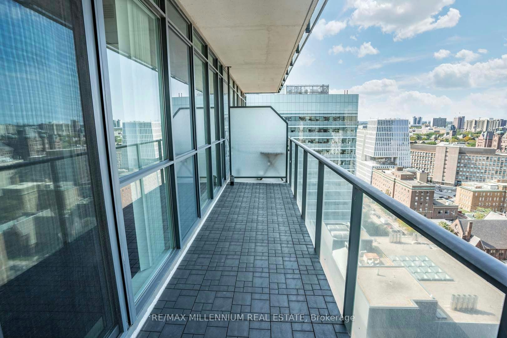 2212-770 Bay Street, Toronto, ON, M5G 0A6 - 8