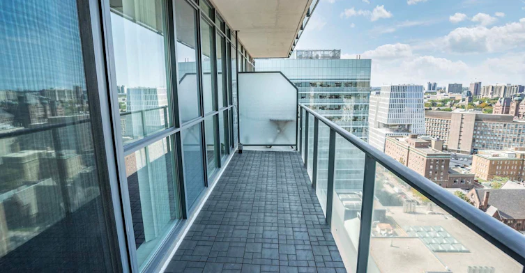 2212-770 Bay Street, Toronto, ON, M5G 0A6 - 8