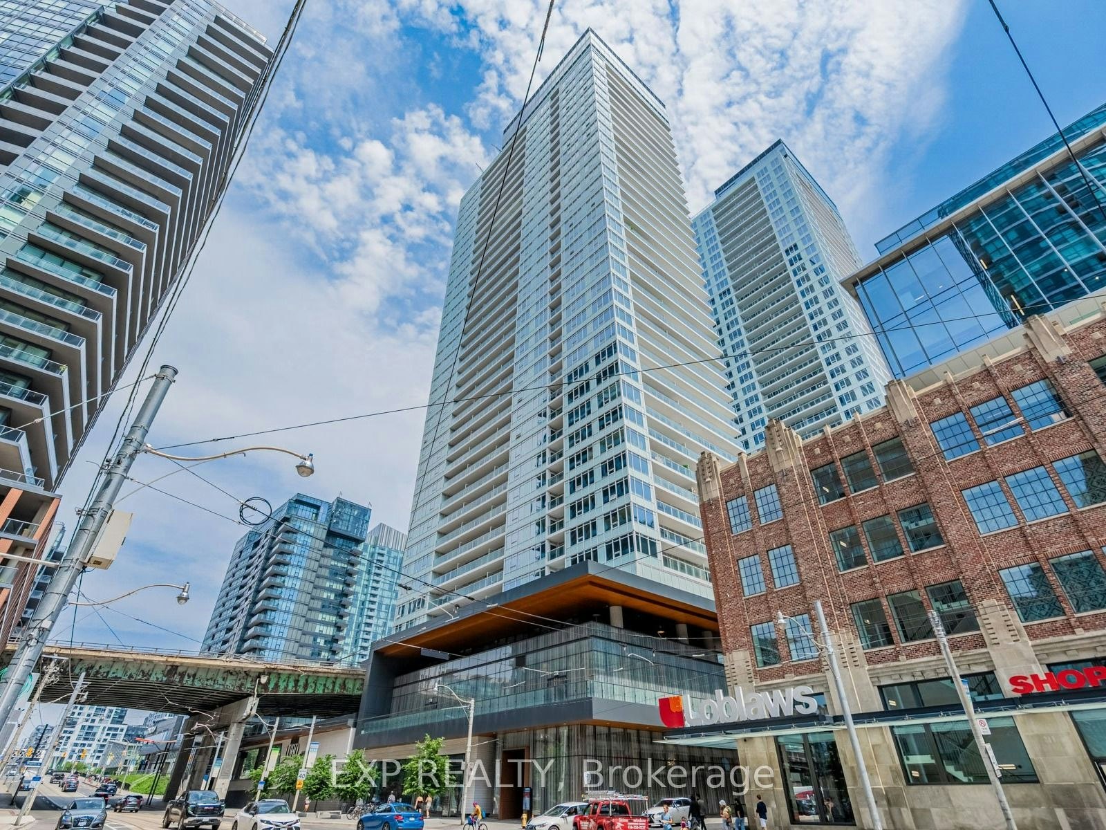 611-19 Bathurst Street, Toronto, ON, M5V 0N2