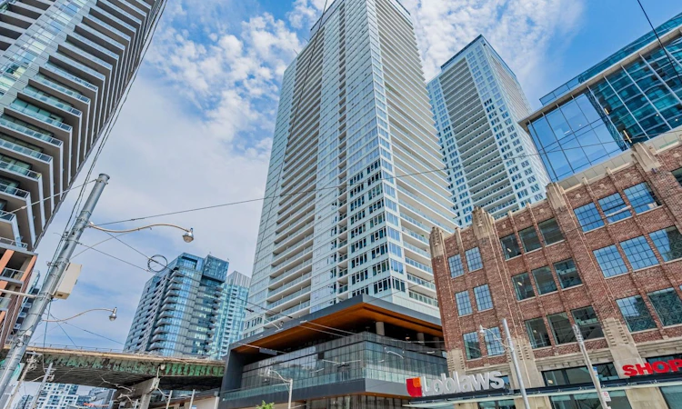 611-19 Bathurst Street